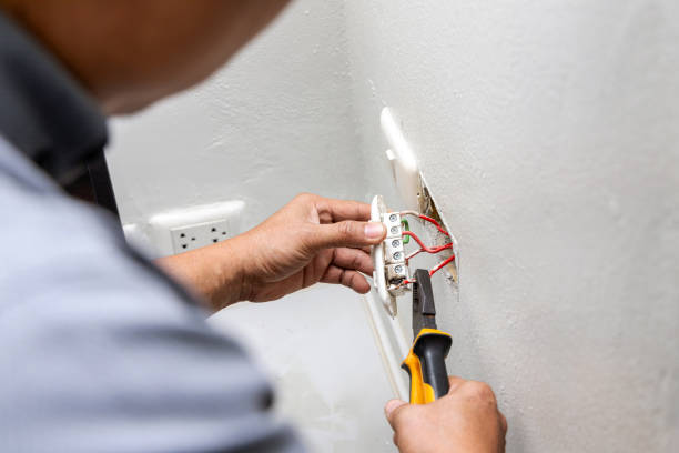 Best Circuit Breaker Repair  in Wallburg, NC